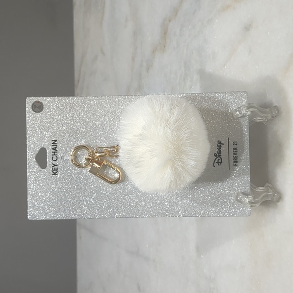 Disney Micky Mouse Pom Pom keychain - Picture 3 of 5